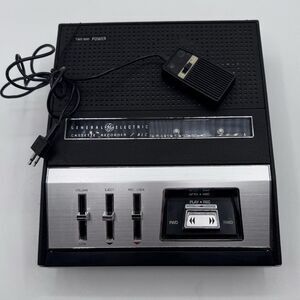 Vintage GE Model M8415 Portable Cassette Recorder TESTED & WORKING